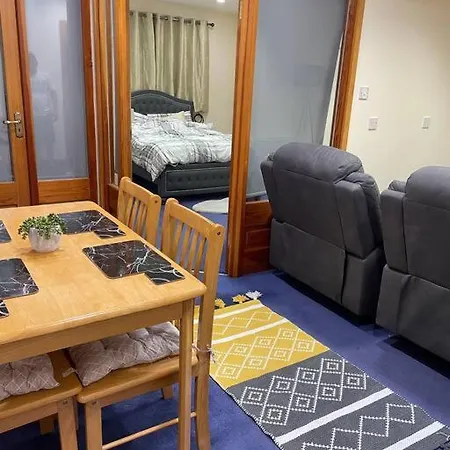 Lovely 3 Bedroom In *