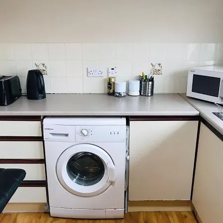 Apartment Lovely 3 Bedroom In *