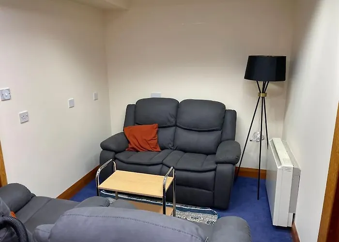 Lovely 3 Bedroom In アパート バンクラナ