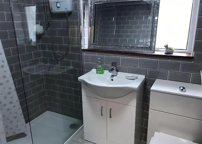 Lovely 3 Bedroom In アパート *